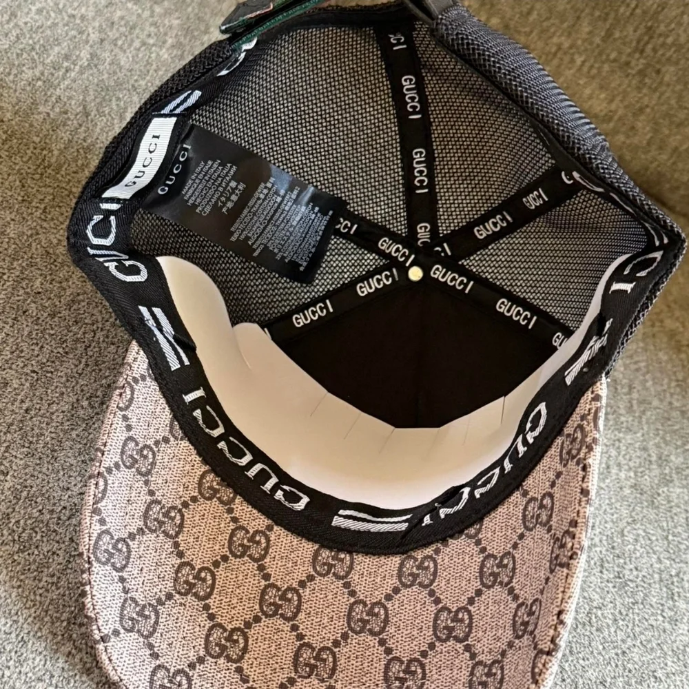 Gucci Beige and Black Monogram Cap - Picture 4 of 7